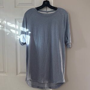 lululemon athletica Heather Gray Short Sleeve Tee